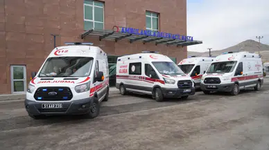 Niğde'de tavuk döner yiyen 3 öğrenci zehirlendi