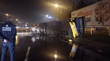 Çekmeköy’de kontrolden çıkan İETT otobüsü devrildi