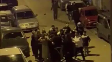 Esenyurt’ta mahalle kavgası: Aileler dahil oldu, ortalık savaş alanına döndü