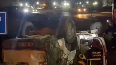 Yalova’da feci kaza: Araç takla attı