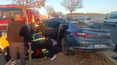 Mardin'de otomobil tıra çarptı: 1 kişi hayatını kaybetti, 2 kişi yaralandı