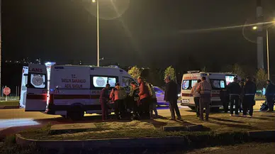 Samsun'da motosiklet ile ticari araç çarpıştı: Yaralılar var
