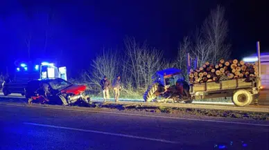 Kastamonu Taşköprü'de cip ile traktör çarpıştı: 3 yaralı