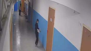 11 Yaşındaki Öğrenciden Duyarlı Davranış: Ayakkabılarını Eline Alıp Çoraplarla Yürüdü