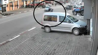 Hatay’da  motosiklet kazası: Savrulan 2 kişi yaralandı