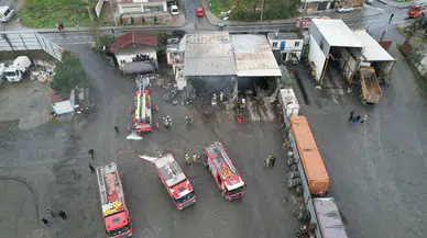 Arnavutköy’de tamirhane yangını!