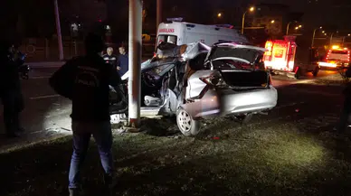 Malatya’da otomobil trambüs direğine çarptı: 1 ölü 1 ağır yaralı