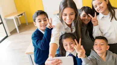 Sosyal medya fenomeni öğretmenlere ceza yolda