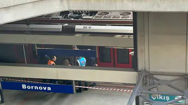 İzmir'de metro raydan çıktı! Seferler durduruldu