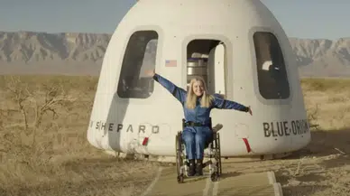 Uzay yolculuğunda bir ilk: Michi Benthaus tarihe geçti