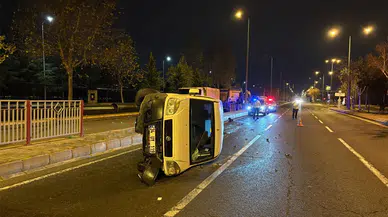 Kayseri’de önüne köpek çıkan araç yan yattı