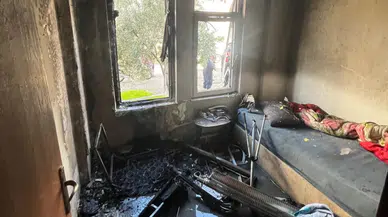 Ayvalık’ta ev yangını: Apartman dairesi küle döndü