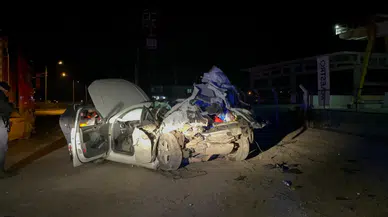 Menteşe'de kaza: Otomobil duran tıra arkadan çarptı, 1 ölü 1 yaralı!