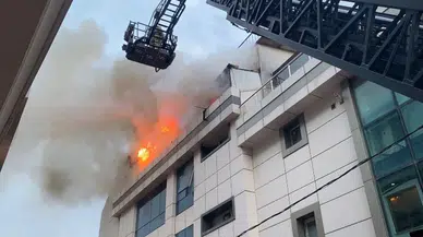 İstanbul Ataşehir’de otelde yangın paniği!