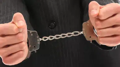 Balıkesir'de zeytin çalan 2 şüpheli tutuklandı