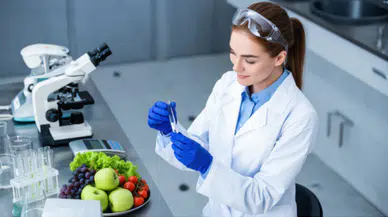 ŞOK marketler kendi laboratuvarıyla meyve-sebzelerde pestisit analizini başlattı