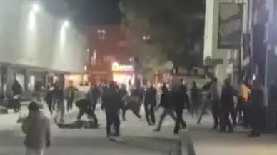 Erzincan’da çay ocağında kavga: Tabureler havada uçuştu