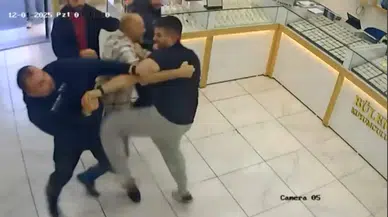 İzmir’de kuyumcular tekme tokat birbirine girdi