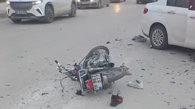 Bursa'da otomobil ile motosiklet çarpıştı: 1 ölü, 1 yaralı