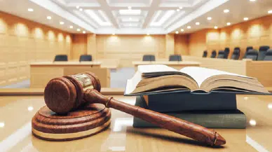 Boşanma aşamasındaki eşini öldüren sanık hakim karşısında