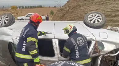 Denizli’de yoldan çıkan otomobil takla attı: 2 yaralı