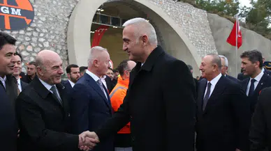 Bakan Ersoy: Dünyaya örnek olan bir turizm tanıtım stratejisi yürütüyoruz