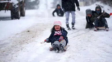 Artvin'de yarın okullar tatil mi?