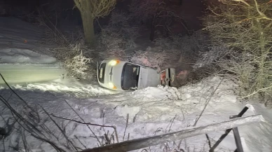 Elazığ'da kahreden kaza: Otomobil şarampole yuvarlandı! 1 ölü, 1 yaralı