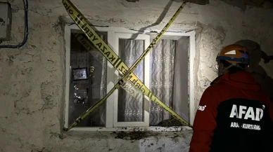 Ardahan’da tek katlı ev çöktü: 81 yaşındaki adam yaralandı