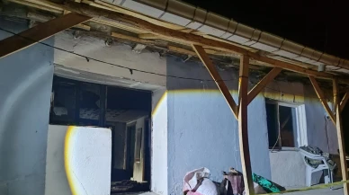 Alevlerin arasında kalan 1 kişi öldü!