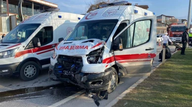 Kocaeli'de hamile kadını taşıyan ambulans kaza yaptı: 5 yaralı