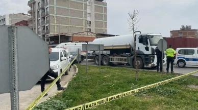 İzmir'de feci ölüm: Yolun karşısına geçmeye çalışan yaşlı adam can verdi!