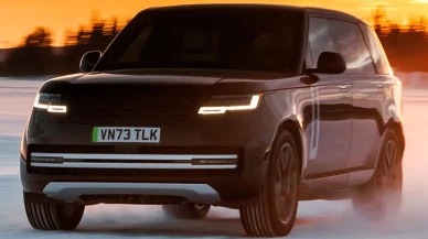 Range Rover elektrikli SUV pazarına adım atıyor: Donmuş göllerde test edildi!