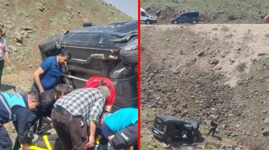 Elazığ'da hafif ticari araç şarampole devrildi: 1'i ağır 5 kişi yaralandı