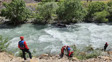 Hakkari'de dereye düşen genci arama çalışmalarında 12. gün!