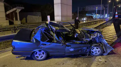 Bursa'da otomobil, tıra çarptı! 1 ağır yaralı