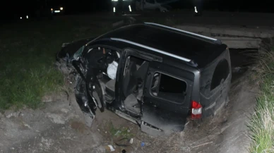 Kars'ta korkunç kaza: İki ticari araç çarpıştı! 1 ölü, 4 yaralı