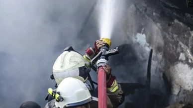 Diyarbakır'da kepenk tamiri felakete dönüştü: 4 dükkan kül oldu