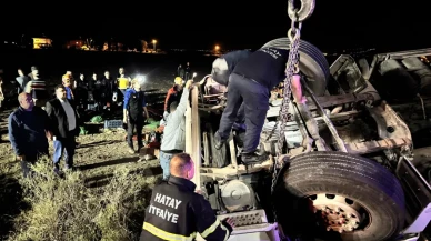 Hatay'da tır devrildi: 1 ölü, 1 yaralı