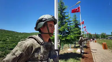 Bingöl'de şehit edilen 33 asker için anma töreni düzenlendi