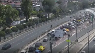 Avrasya Tüneli'nde panik anları: Araçta yangın çıktı