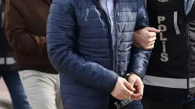 17 yaşındaki saldırgan trafiği birbirine kattı
