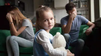 Bilim insanlarından çarpıcı araştırma: Boşanma, çocuklarda erken ölüm riskini %55 artırıyor!