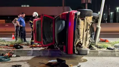 Kocaeli'de feci kaza: Otomobil takla attı, 2 yaralı!