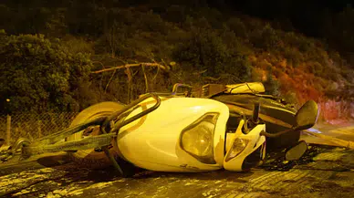 İzmir'de kahreden kaza! Kamyonet, motosiklete çarptı: 1 ölü, 1 yaralı