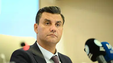 Ferdi Zeyrek kaç yaşında, nereli? Ferdi Zeyrek neden hastaneye kaldırıldı? Manisa Büyükşehir Belediye Başkanı Zyerek kimdir?