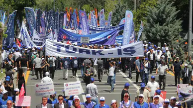 TÜRK-İŞ'ten Hazine ve Maliye Bakanlığı önünde miting!