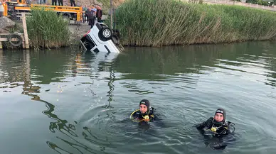 El freni çekilmeyen araç nehre uçtu! Zonguldak’ta panik dolu anlar