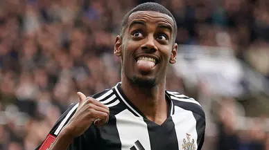 Alexander Isak kimdir?