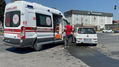 Düzce'de ambulans ile otomobil çarpıştı: 2 yaralı!